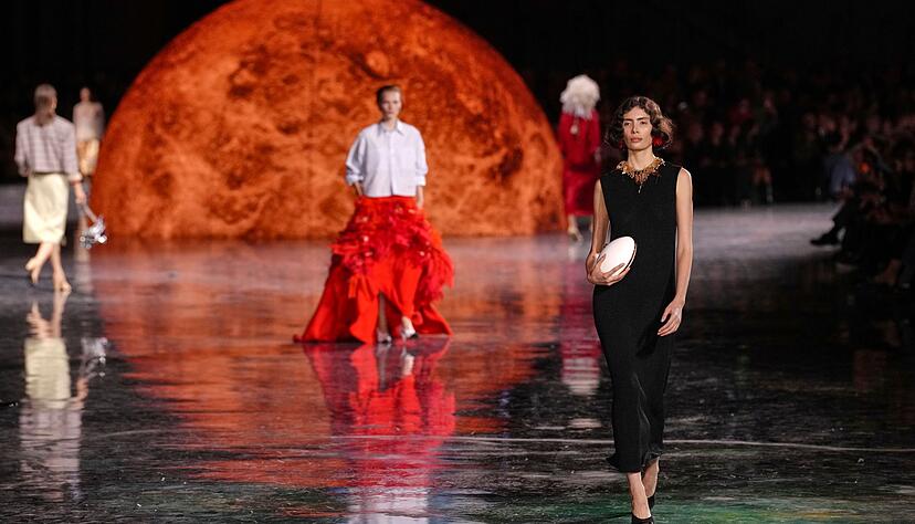 Models pr&auml;sentierten Kreationen der Chanel-Kollektion Fr&uuml;hjahr/Sommer 2026.