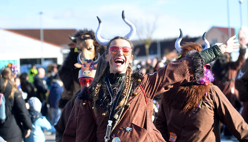 Der traditionelle Faschingsdienstag bildet den krönenden Abschluss der närrischen Tage. Der traditionelle Faschingsdienstag bildet den krönenden Abschluss der närrischen Tage.