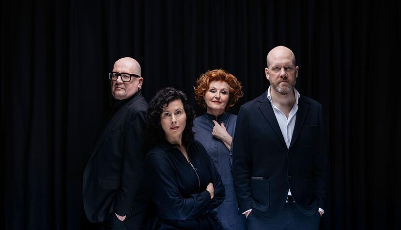 Die vier Hosts des Podcasts «Zeit Verbrechen»: Andreas Sentker (v.l.n.r.), Anne Kunze, Sabine Rückert und Daniel Müller. Die vier Hosts des Podcasts «Zeit Verbrechen»: Andreas Sentker (v.l.n.r.), Anne Kunze, Sabine Rückert und Daniel Müller.