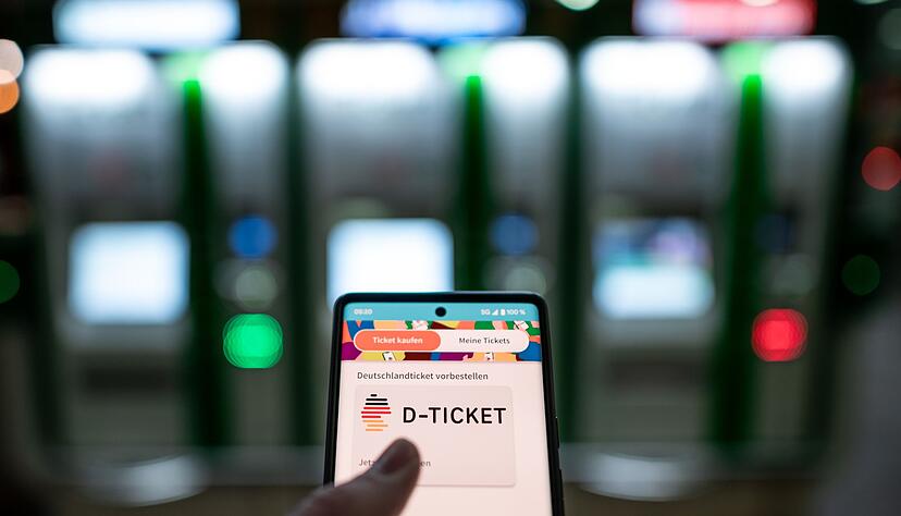 Mehr als 14 Millionen Menschen nutzen das Deutschlandticket derzeit. (Symbolbild) Mehr als 14 Millionen Menschen nutzen das Deutschlandticket derzeit. (Symbolbild)