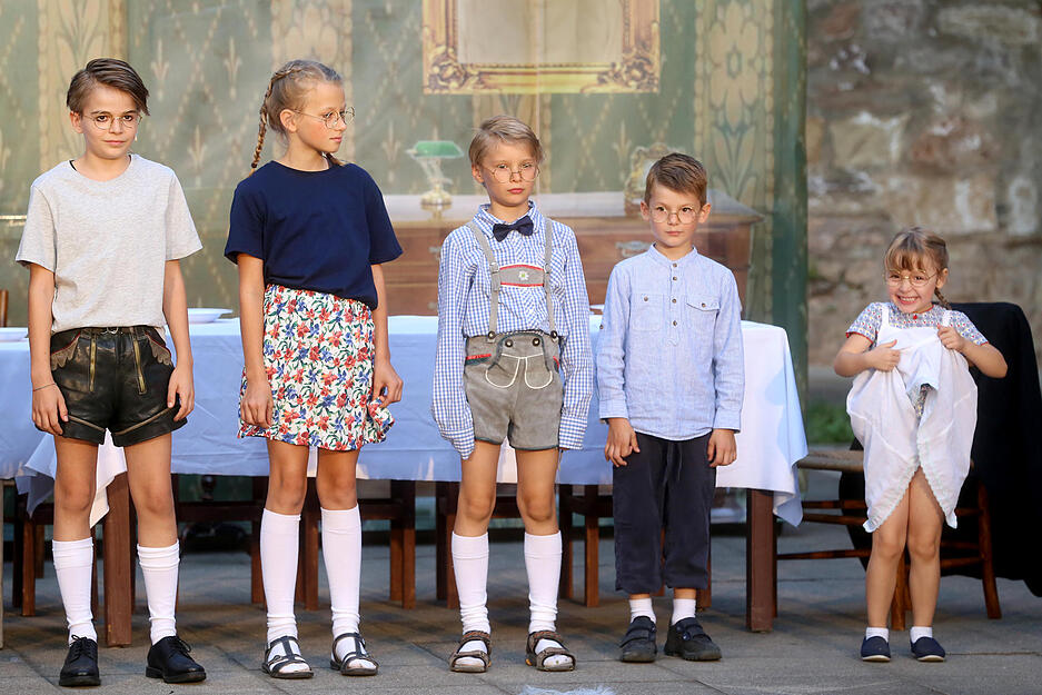 Bei der Premiere in Untergruppenbach spielen sich die Kinder sofort in die Herzen der Zuschauer. Foto: Seidel