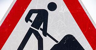 Mehr Geld f&uuml;r Stra&szlig;en und Br&uuml;cken st&ouml;&szlig;t auf gro&szlig;e Zustimmung in Deutschland. (Symbolbild)