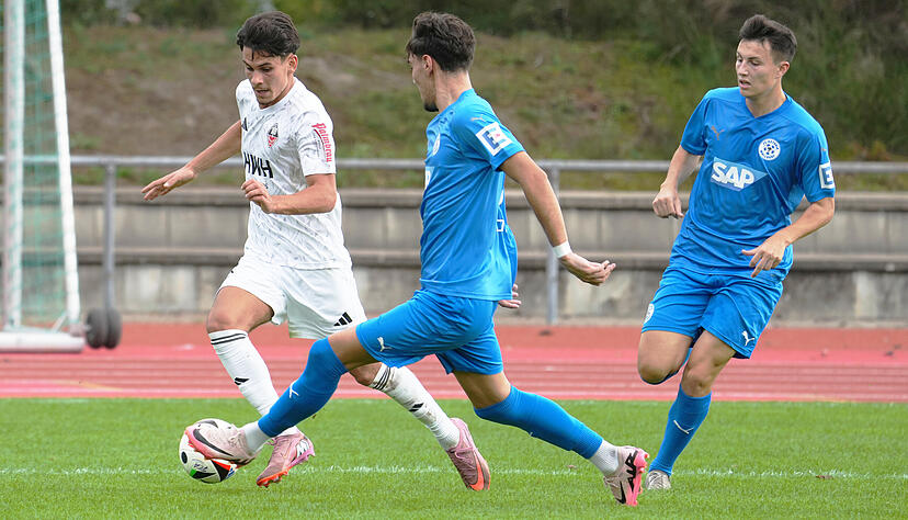 Noah Lorch (links) und der VfB haben etwas gutzumachen.