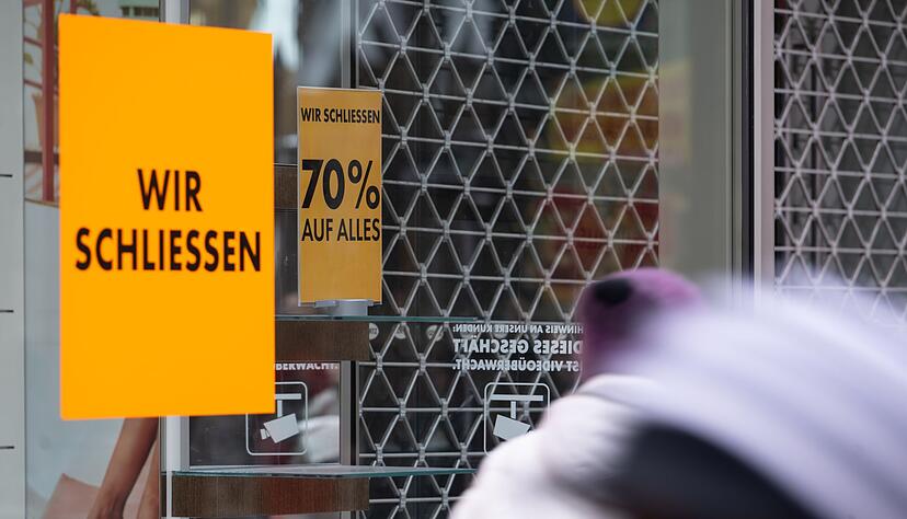 In Deutschland gibt es derzeit noch rund 300.000 Gesch&auml;fte, 2015 waren es noch etwa 372.000. (Archivbild)