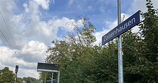 Der Bahnhof in Zaisenhausen ohne Möglichkeit auf Rückkehr oder Weiterfahrt.