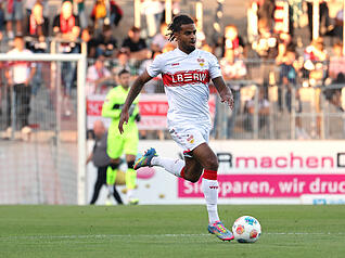 Lorenz Assignon: Der Franzose ist der erste Neuzugang des VfB Stuttgart im Sommer. Kurz nach dem Pokalsieg war der Wechsel des Rechtsverteidigers fix. Assignon kommt von Stade Rennes.