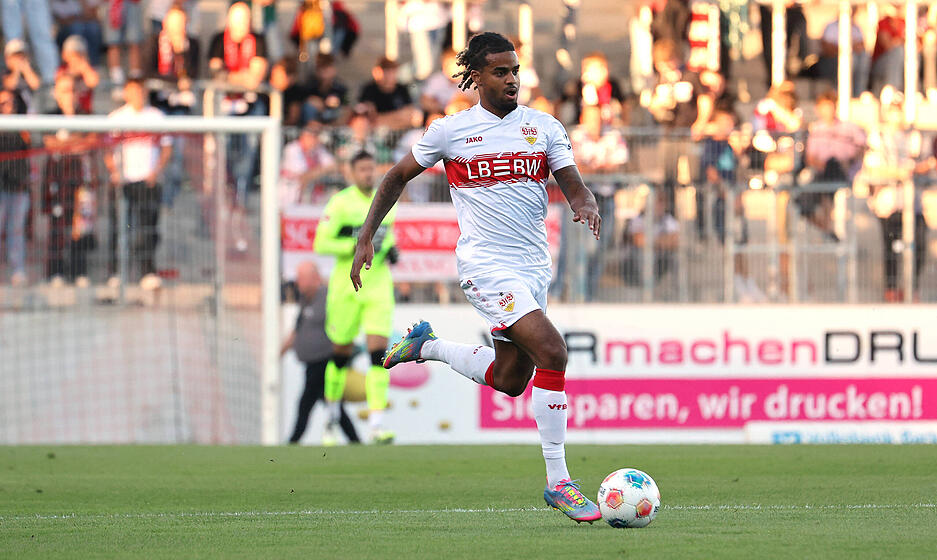 Lorenz Assignon: Der Franzose ist der erste Neuzugang des VfB Stuttgart im Sommer. Kurz nach dem Pokalsieg war der Wechsel des Rechtsverteidigers fix. Assignon kommt von Stade Rennes.