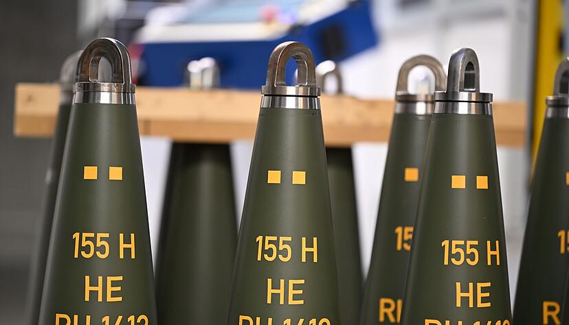 Rheinmetall stellt unter anderem Artilleriemunition vom Kaliber 155 mm her. (Archivbild)