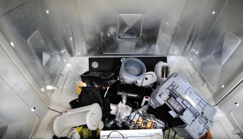 Irgendwann sind Elekrogeräte hinüber. Nach Ansicht des Umweltbundesamts sollten die Geräte mit ihrer erwartbaren Funktionsdauer gekennzeichnet werden. Foto: Daniel Reinhardt/Archiv Irgendwann sind Elekrogeräte hinüber. Nach Ansicht des Umweltbundesamts sollten die Geräte mit ihrer erwartbaren Funktionsdauer gekennzeichnet werden. Foto: Daniel Reinhardt/Archiv
