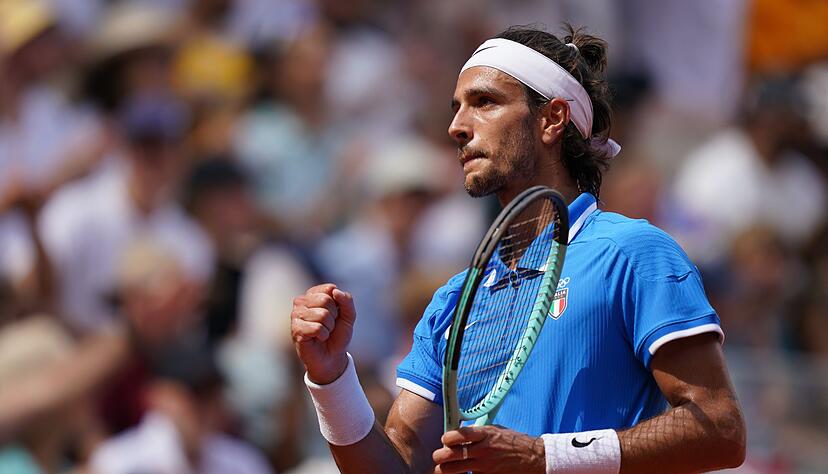 Lorenzo Musetti bezwang im Viertelfinale der Sommerspiele den Hamburger Alexander Zverev.