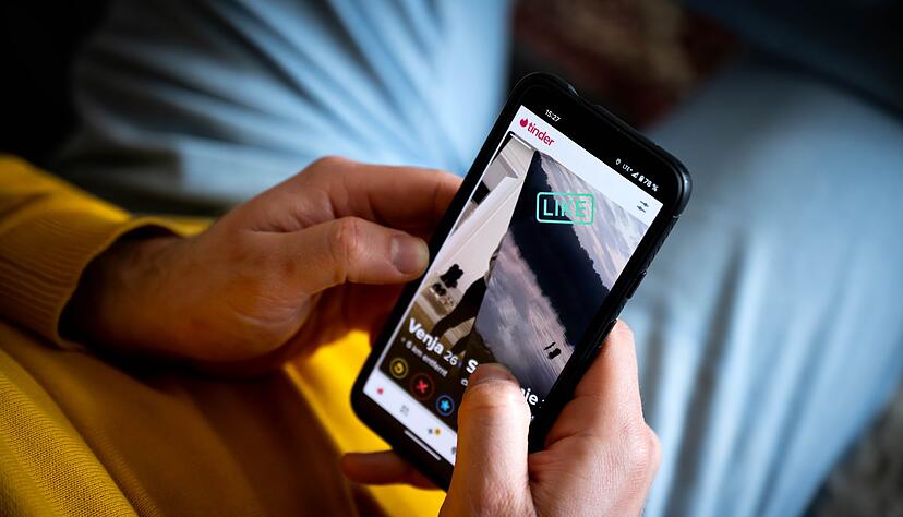 Bereit f&uuml;r etwas Neues? Erst dann sollten Dating-Apps wie Tinder heruntergeladen werden.