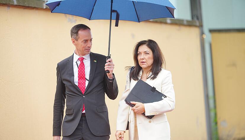 Nach den Worten von Wirtschaftsministerin Reiche geht es unter anderem darum, die Raffineriekapazit&auml;ten hochhalten zu k&ouml;nnen.