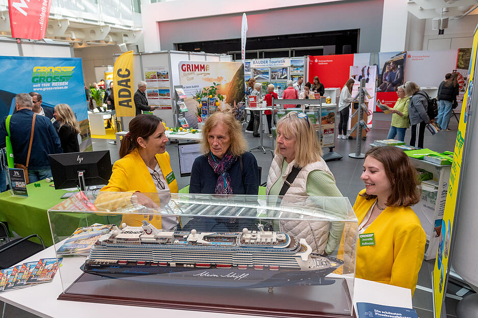 Dabei spannt sich der Bogen vom Vergnügungspark über Museen und Kultur bis hin zu Konzert- und Musicalreisen – thematisch ist das Spektrum deutlich breiter als in den Vorjahren. Dabei spannt sich der Bogen vom Vergnügungspark über Museen und Kultur bis hin zu Konzert- und Musicalreisen – thematisch ist das Spektrum deutlich breiter als in den Vorjahren.