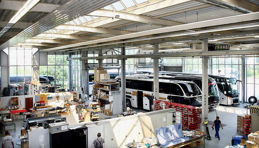 In Obersulm-Sülzbach verfügt Omnibus Frenzel über eine große Fertigungshalle. Der Betrieb läuft im Insolvenzverfahren weiter.
Foto: Archiv/Sawatzki