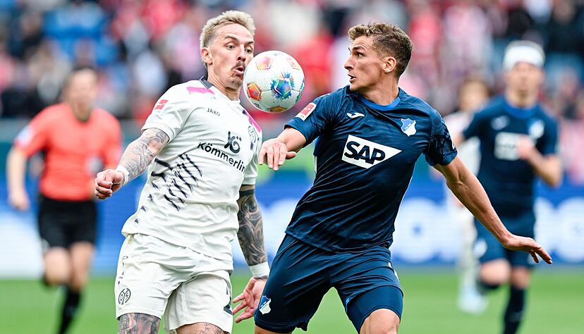 Hart umkämpftes Spiel zwischen Hoffenheim und Mainz. Hart umkämpftes Spiel zwischen Hoffenheim und Mainz.