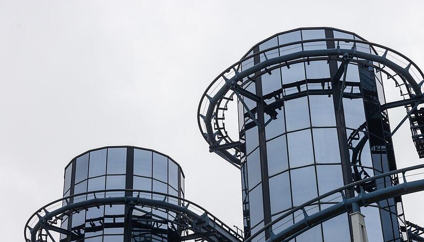 Die Achterbahn Euro-Mir soll durch einen Neubau ersetzt werden. (Archivbild) Die Achterbahn Euro-Mir soll durch einen Neubau ersetzt werden. (Archivbild)