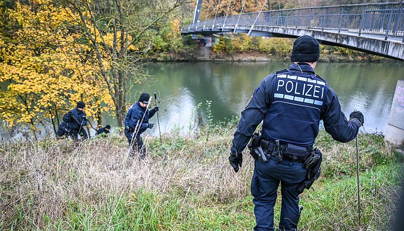 Nach dem Fund der Toten gab es umfangreiche Suchmaßnahmen. (Archivbild)