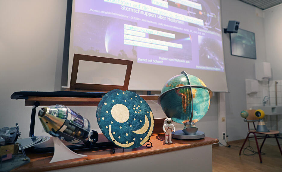 Perseiden-Höhepunkt: Sternschnuppen beobachten in der Robert-Mayer-Sternwarte Heilbronn Perseiden-Höhepunkt: Sternschnuppen beobachten in der Robert-Mayer-Sternwarte Heilbronn