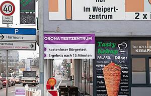 Scheinbar an jeder Ecke kann man sich derzeit auf Corona testen lassen. Scheinbar an jeder Ecke kann man sich derzeit auf Corona testen lassen.