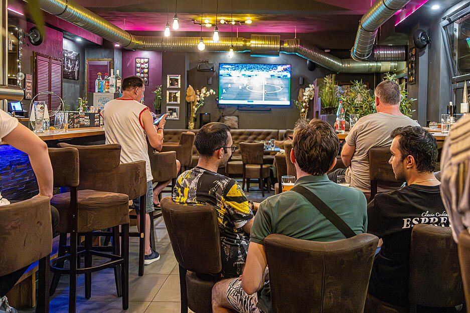In der Heilbronner Neckarbar sahen rund ein Dutzend Fans das Spiel.