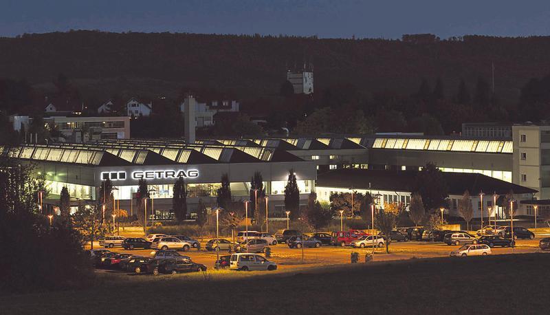 Rund um die Uhr werden bei Getrag in Neuenstein auch k&uuml;nftig moderne Doppelkupplungsgetriebe hergestellt. Die Vergabe eines neuen Auftrags an das Werk sichert den traditionsreichen Standort. 
Foto: Getrag