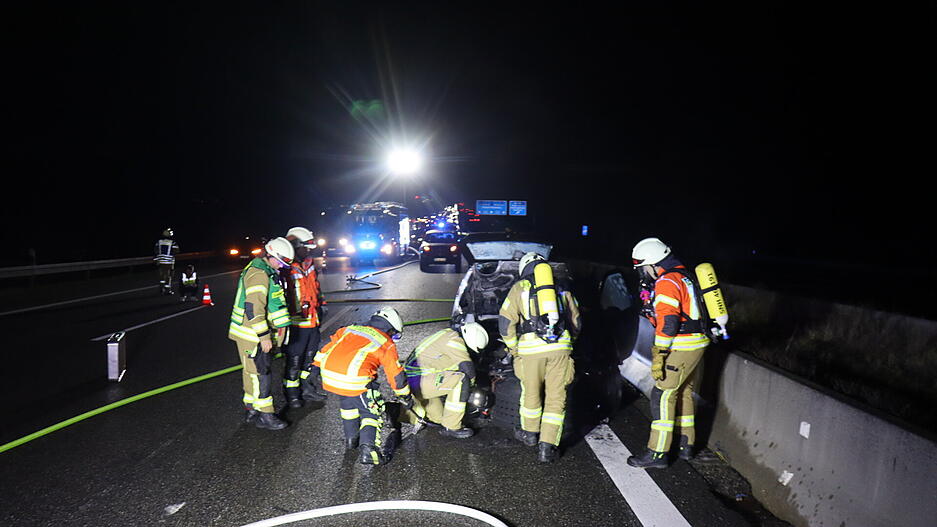 Ersten Erkenntnissen zufolge wurde niemand schwer verletzt.