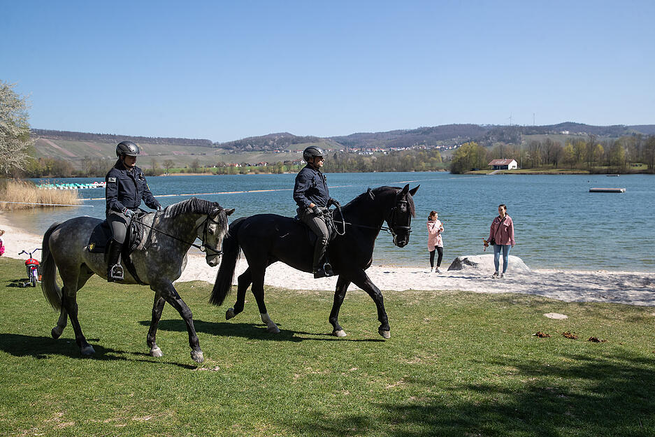 Polizeikontrollen am Breitenauer See