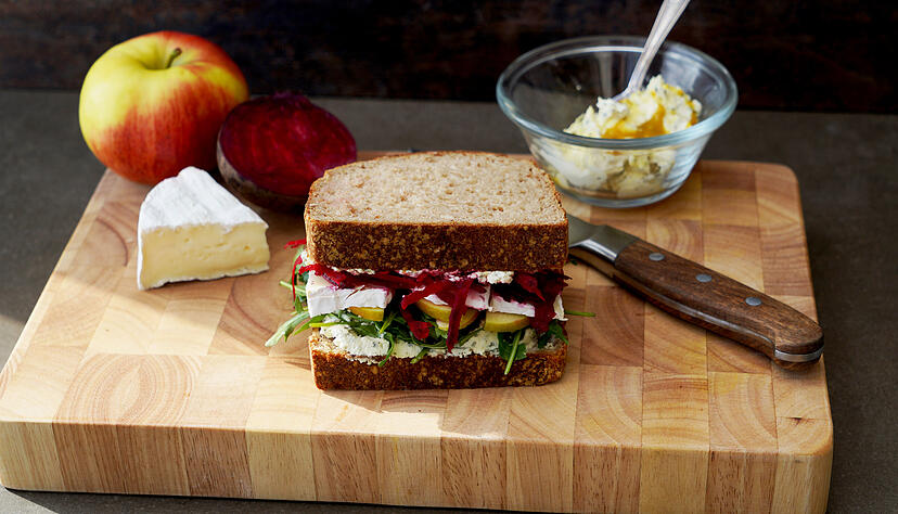 Ein Vollkornbrot mit Salat w&auml;re beispielsweise ein gutes Mittagessen, empfiehlt Katja Lotz von der DHBW Heilbronn.