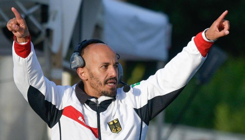 Bundestrainer Jamilon M&uuml;lders war mit der Leistung der Hockey-Damen gegen Irland &uuml;beraus zufrieden. Foto: Axel Heimken