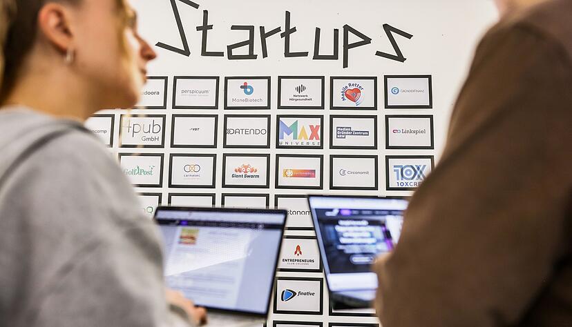 Wie blickt die deutsche Gründerszene auf Deutschland und wie ist die allgemeine Stimmung? Das untersucht eine Erhebung des deutschen Start-up-Verbands.