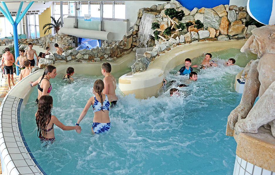 Schülerparty des ASG im Aquatoll Neckarsulm