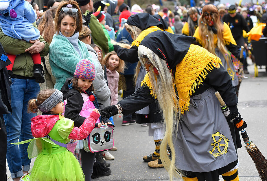 Tausende Zuschauer bei Faschingsumzug in Talheim