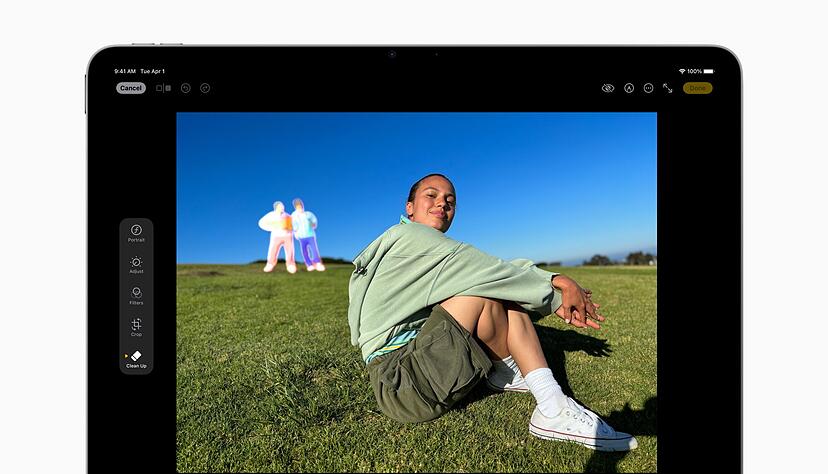 Apples M3-Chip sorgt auch f&uuml;r eine bessere Leistung bei der Bildbearbeitung. KI hilft beim Entfernen unerw&uuml;nschter Bilddetails.