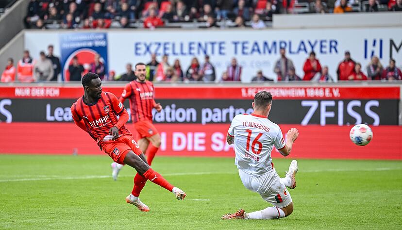 Sirlord Conteh trifft zum 2:0. Sirlord Conteh trifft zum 2:0.