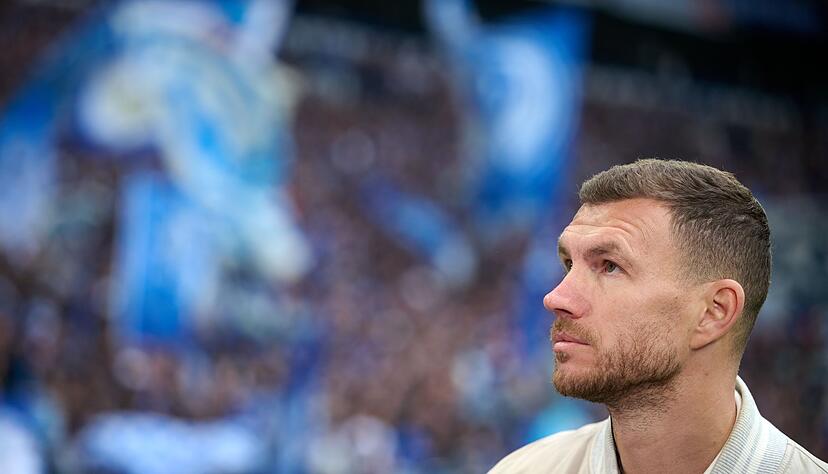 Starstürmer Dzeko fehlt Schalke verletzt. (Archivbild) Starstürmer Dzeko fehlt Schalke verletzt. (Archivbild)