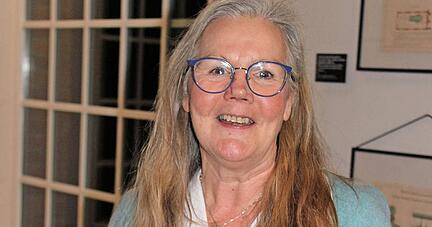 Ute Böttinger bei der Vorstellung ihres neuen Hohenlohe-Führers.