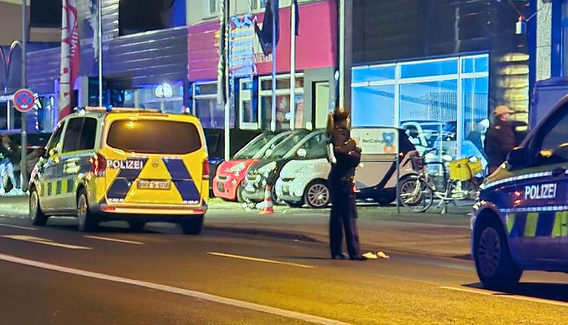 Der Mann wurde schwer verletzt.