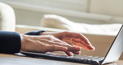 Jemandem den Zugriff auf eine E-Mail entziehen - oder sogar eine Nachricht zur&uuml;ckholen? Das geht unter bestimmten Voraussetzungen mit Gmail.