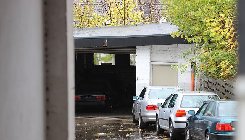 Ob es sich bei den Fundst&uuml;cken um scharfe Schusswaffen handelt, wird noch untersucht.