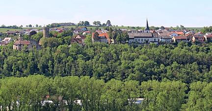 Wer muss in Krautheim wie reagieren, sollte ein Stromausfall eintreten? Die EnBW möchte für die Stadt ein Krisen- und Notfallmanagement erarbeiten, das solche Fragen klären soll.
Foto: Archiv/Ludwig Wer muss in Krautheim wie reagieren, sollte ein Stromausfall eintreten? Die EnBW möchte für die Stadt ein Krisen- und Notfallmanagement erarbeiten, das solche Fragen klären soll.
Foto: Archiv/Ludwig