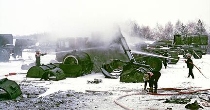 Die Unglückstelle am Nachmittag des 11. Januar 1985. Bilder wie diese blieben bis vor wenigen Jahren als Geheimsache unter Verschluss.
Foto: Stadtarchiv/Günter Baumann