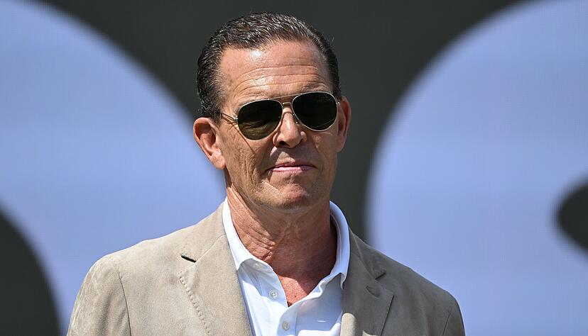 Daniel Grieder, Vorstandsvorsitzender der Hugo Boss AG, bei der Siegerehrung der ATP-Tour - Stuttgart. (Archivbild) Daniel Grieder, Vorstandsvorsitzender der Hugo Boss AG, bei der Siegerehrung der ATP-Tour - Stuttgart. (Archivbild)