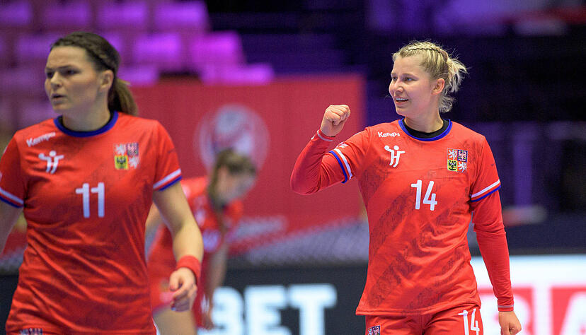 Tschechien und Kamila Kordovská (rechts) haben eine anspruchsvolle Vorrundengruppe erwischt. In Stuttgart muss die Mannschaft von Anfang an da sein, soll er Einzug in die Hauptrunde gelingen. Tschechien und Kamila Kordovská (rechts) haben eine anspruchsvolle Vorrundengruppe erwischt. In Stuttgart muss die Mannschaft von Anfang an da sein, soll er Einzug in die Hauptrunde gelingen.