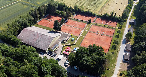 Woher bekommt man draußen im Grünen schnelles Internet? Vom Nachbarn. Der klassische Anschluss ans Glasfasernetz hätte bis zu 60 000 Euro gekostet. Woher bekommt man draußen im Grünen schnelles Internet? Vom Nachbarn. Der klassische Anschluss ans Glasfasernetz hätte bis zu 60 000 Euro gekostet.