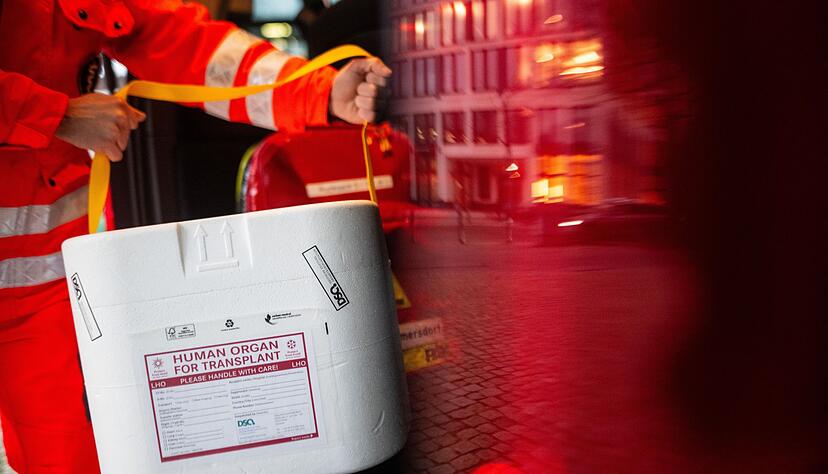 Organspenden retten Leben - Im vergangenen Jahr haben in Deutschland 985 Menschen nach ihrem Tod ein Organ oder mehrere Organe gespendet. (Symbolbild). Organspenden retten Leben - Im vergangenen Jahr haben in Deutschland 985 Menschen nach ihrem Tod ein Organ oder mehrere Organe gespendet. (Symbolbild).