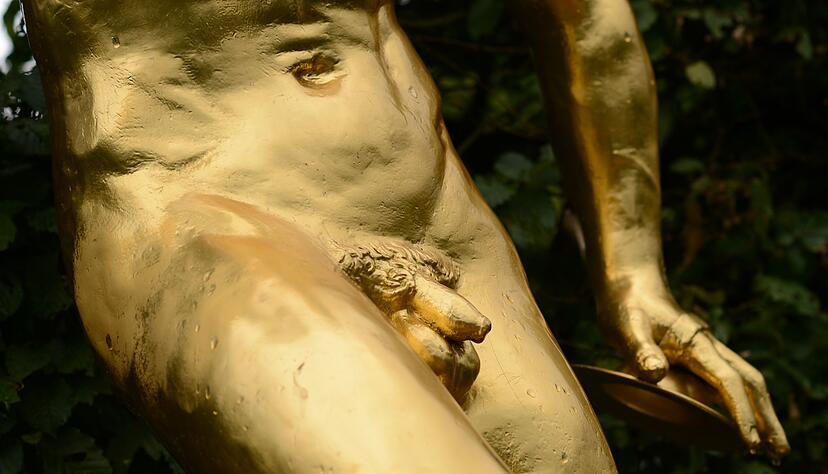 Die ersten Misserfolge im Bett: Bei so einigen M&auml;nnern kratzt das an ihrer Vorstellung von M&auml;nnlichkeit.