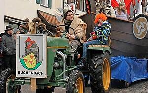 Pfiffige Motivwagen sind ein Markenzeichen des Umzugs. Foto: Archiv Pfiffige Motivwagen sind ein Markenzeichen des Umzugs. Foto: Archiv