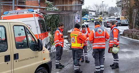 Sechs Menschen wurden verletzt, drei von ihnen schwer.