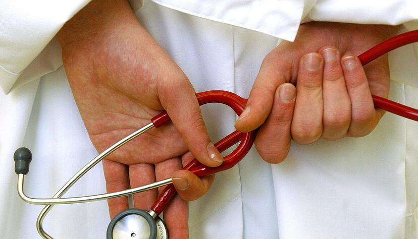 Viele Patienten halten vom Arzt empfohlene Selbstzahler-Leistungen f&uuml;r sinnvoll. (Archivbild)