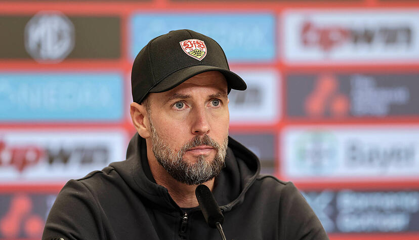 VfB-Trainer Sebastian Hoeneß lobt den kommenden Champions-League-Gegner Atalanta Bergamo. VfB-Trainer Sebastian Hoeneß lobt den kommenden Champions-League-Gegner Atalanta Bergamo.